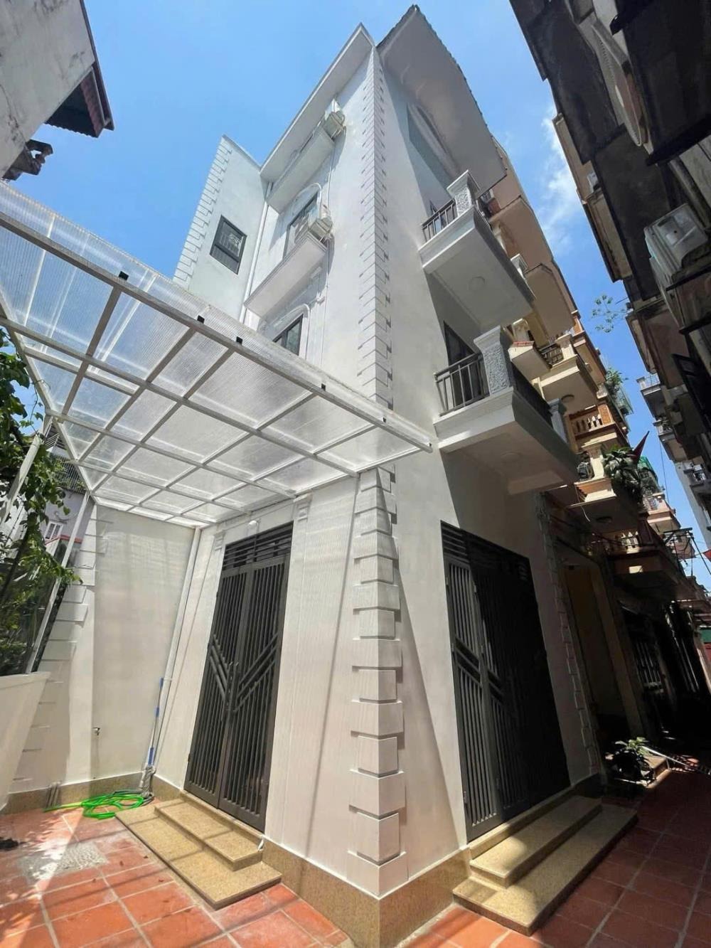 Bán nhà lô góc 7.7m, 4 tầng, Bùi Xương Trạch - Giá 12.5 tỷ