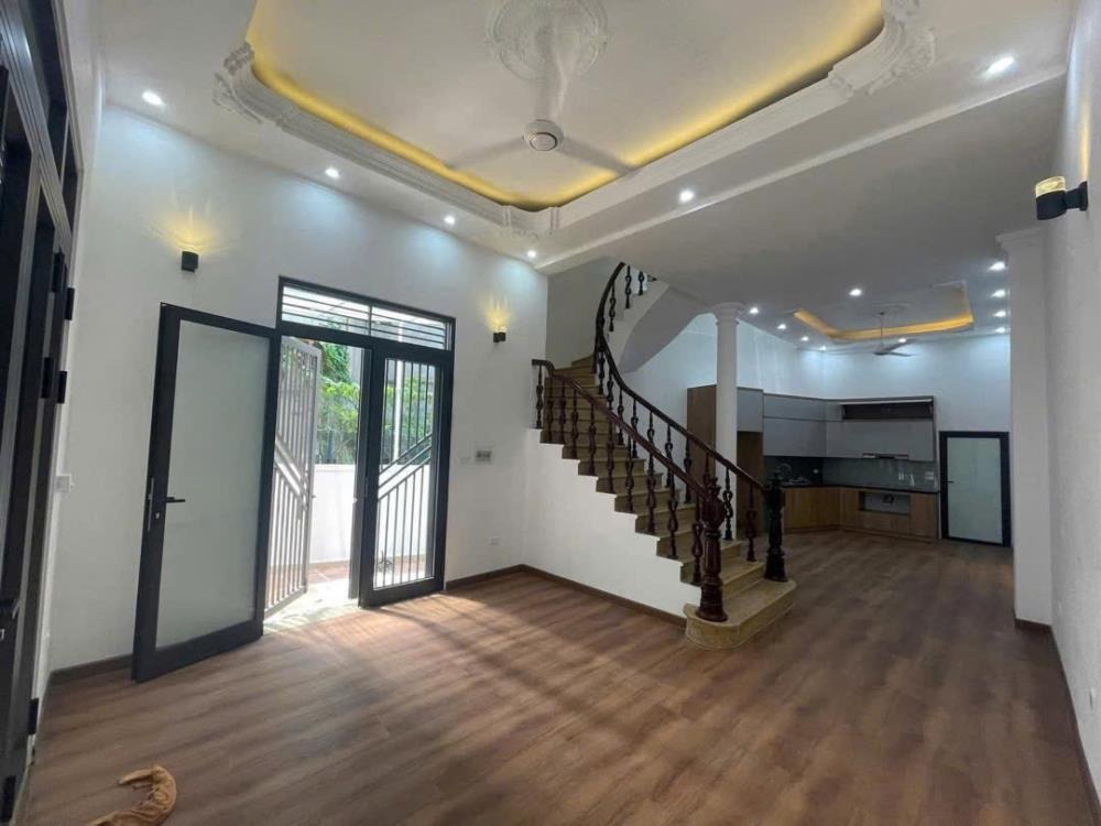 Bán nhà lô góc 7.7m, 4 tầng, Bùi Xương Trạch - Giá 12.5 tỷ