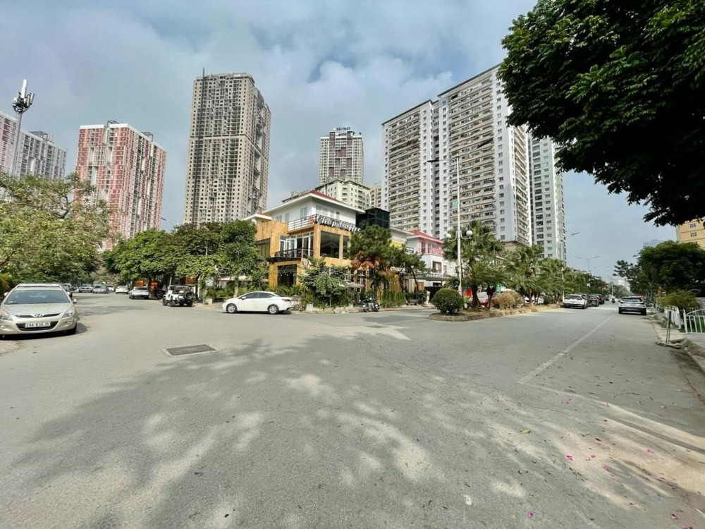 Siêu phẩm Lô Góc Mặt Tiền Kinh Doanh - Văn Khê, Giá Tốt