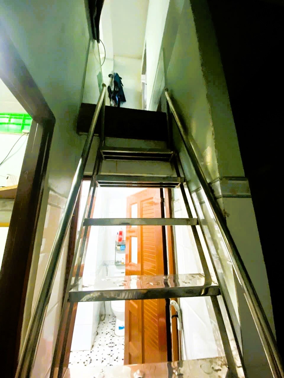 Bán nhà mặt tiền đường Trường Thọ, Thủ Đức - 9 tỷ, KD tốt, full nội thất