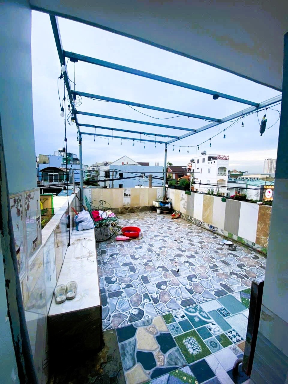 Bán nhà mặt tiền đường Trường Thọ, Thủ Đức - 9 tỷ, KD tốt, full nội thất