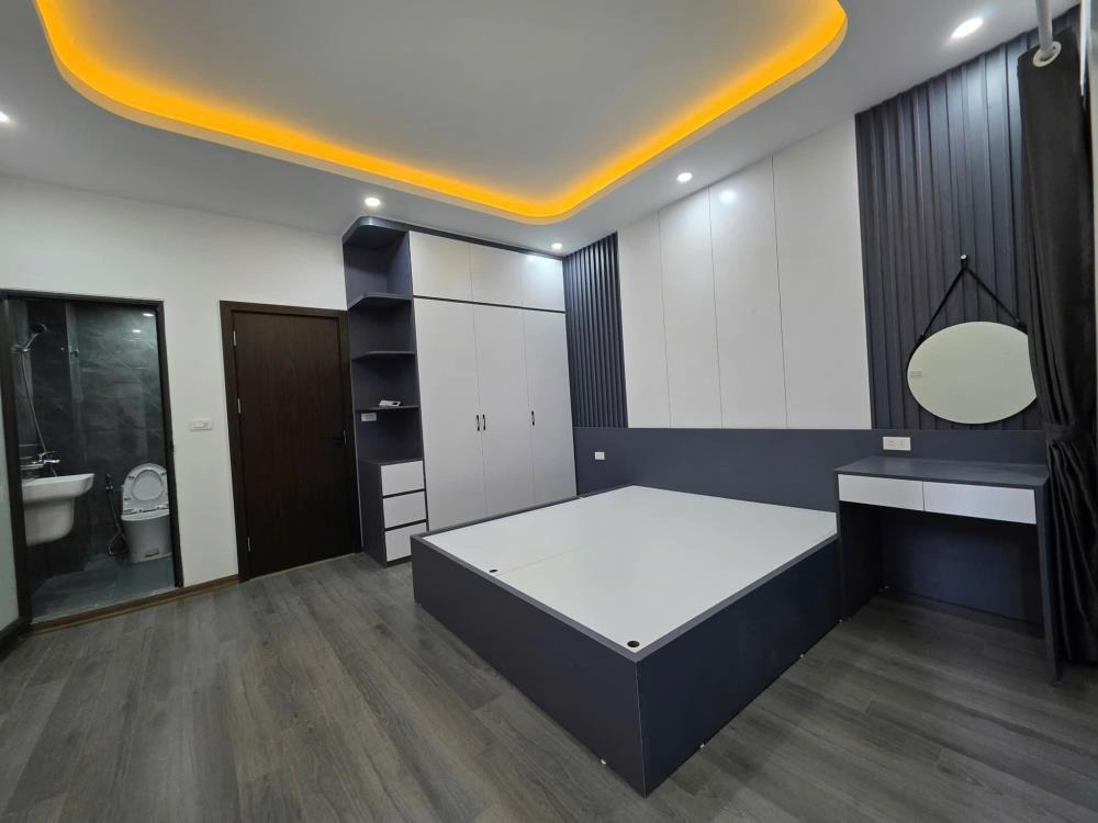 Bán Nhà Hà Đông 31m2, 5 Tầng, Full Nội Thất - Giá 7.9 Tỷ