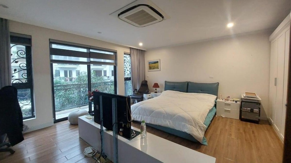 Biệt Thự Nam La Khê Lô Góc 2 Mặt Tiền - Giá 15.xx Tỷ
