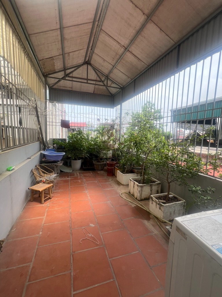 Bán Nhà Hoàng Mai: 43m² x 4T, Giá 7.4 Tỷ - Vĩnh Hưng, Nội Thất Sịn Sò