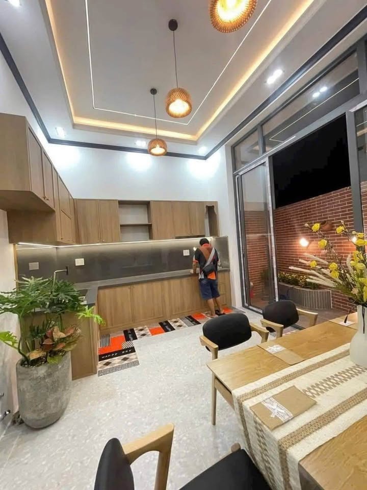 🏡 Bán Gấp Nhà Mới Xây 1 Trệt 1 Lầu, Bình Chánh - Sổ Hồng Riêng