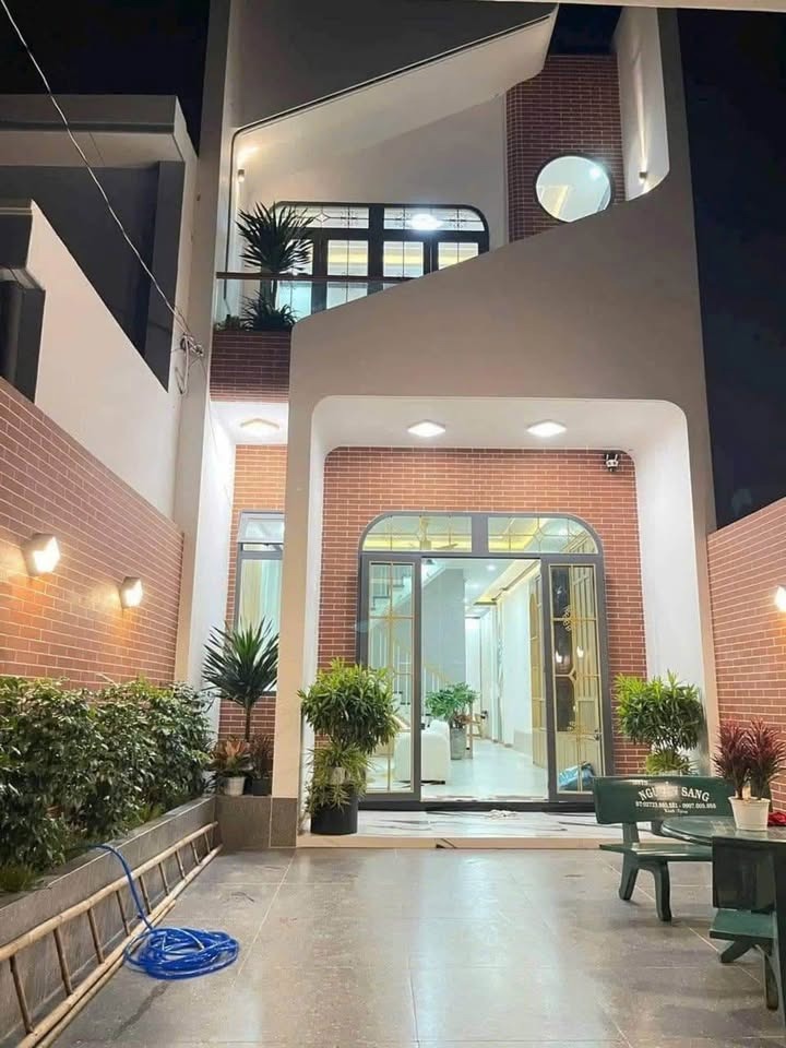 🏡 Bán Gấp Nhà Mới Xây 1 Trệt 1 Lầu, Bình Chánh - Sổ Hồng Riêng