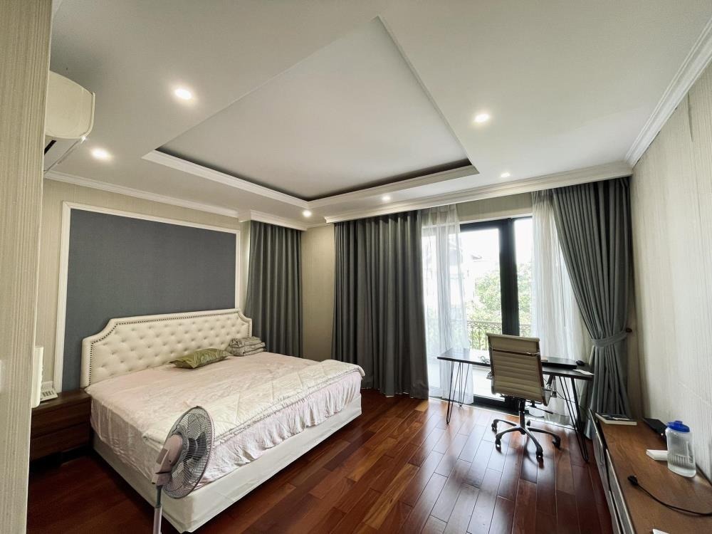 Biệt Thự Cao Cấp 200m² Đường 16m - Vị Trí Đắc Địa Quận Bình Thạnh