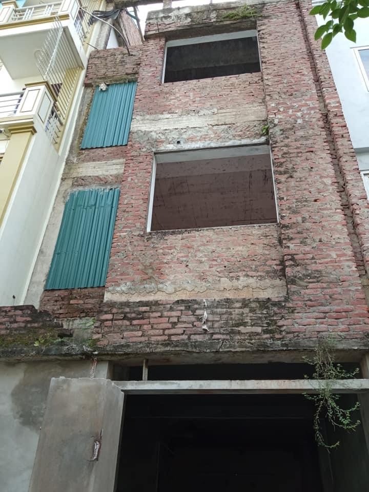 Bán nhà thô KĐT Văn Khê, Giáp Vạn Phúc - 83m² - Giá Thoả Thuận
