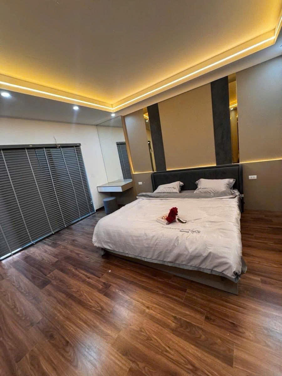 Bán nhà Tây Hồ 7.95 tỷ - Vị trí đẹp, Full Nội Thất, Gần Hồ Tây