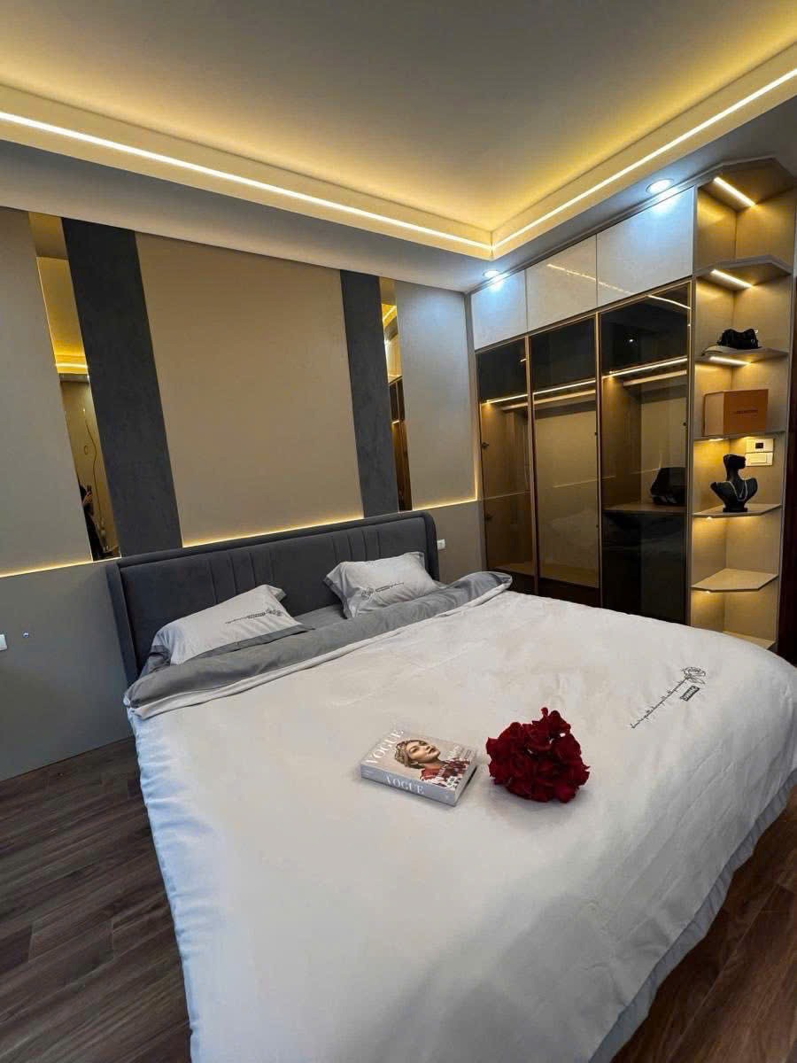 Bán nhà Tây Hồ 7.95 tỷ - Vị trí đẹp, Full Nội Thất, Gần Hồ Tây
