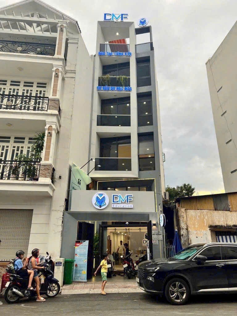 Bán tòa nhà VP mặt tiền Phú Nhuận - 155.5m², giá 41 tỷ