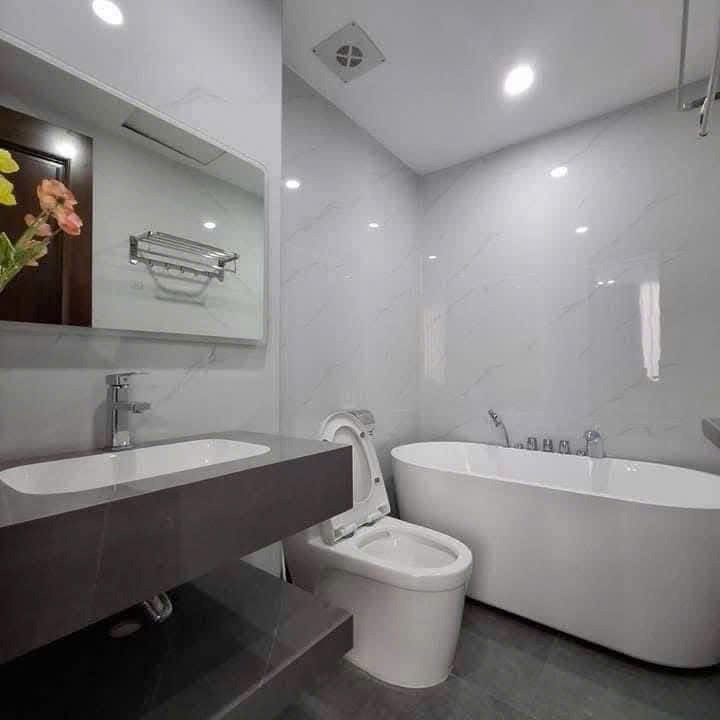 Bán nhà 7 tầng thang máy, mặt ngõ rộng, ô tô tránh nhau, full nội thất - Vương Thừa Vũ