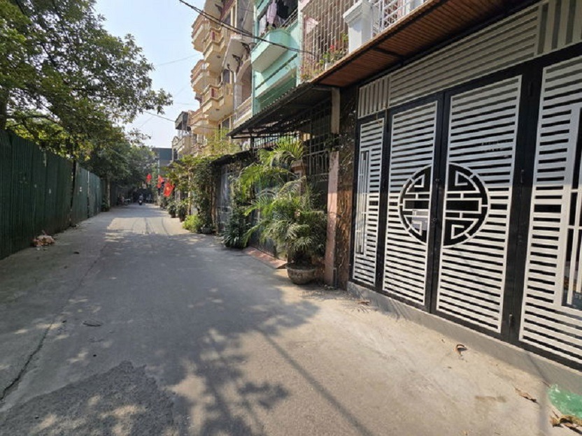 Lĩnh Nam - Hoàng Mai: 50m² 4 Tầng, Ô Tô Đỗ Cửa, Kinh Doanh Đỉnh Cao