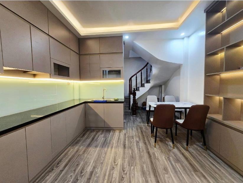 Bán nhà Mỹ Đình 5 Tầng, Ngõ Thoáng, Giá 6.8 Tỷ - Vị Trí Đắc Địa