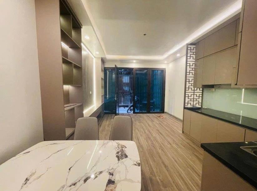 Bán nhà Mỹ Đình 5 Tầng, Ngõ Thoáng, Giá 6.8 Tỷ - Vị Trí Đắc Địa