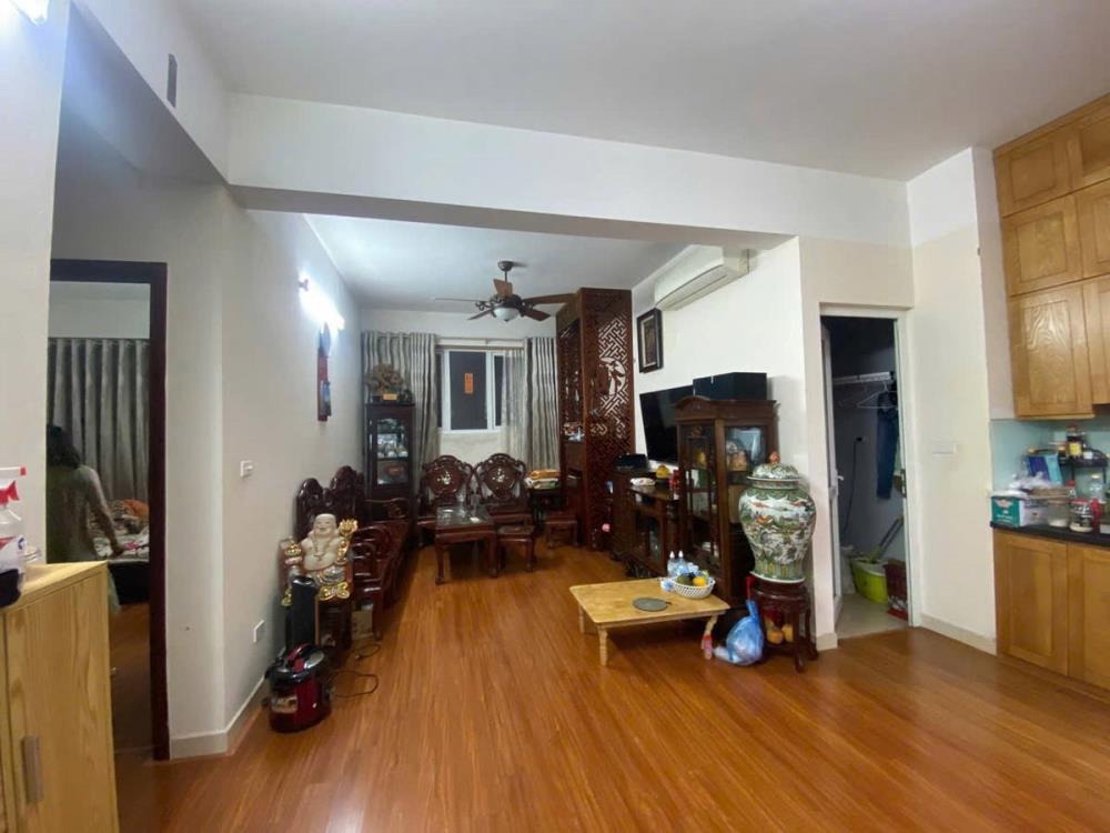 Bán Căn Hộ 2PN Tái Định Cư Ao Hoàng Cầu, Đống Đa - Giá 6.3 Tỷ