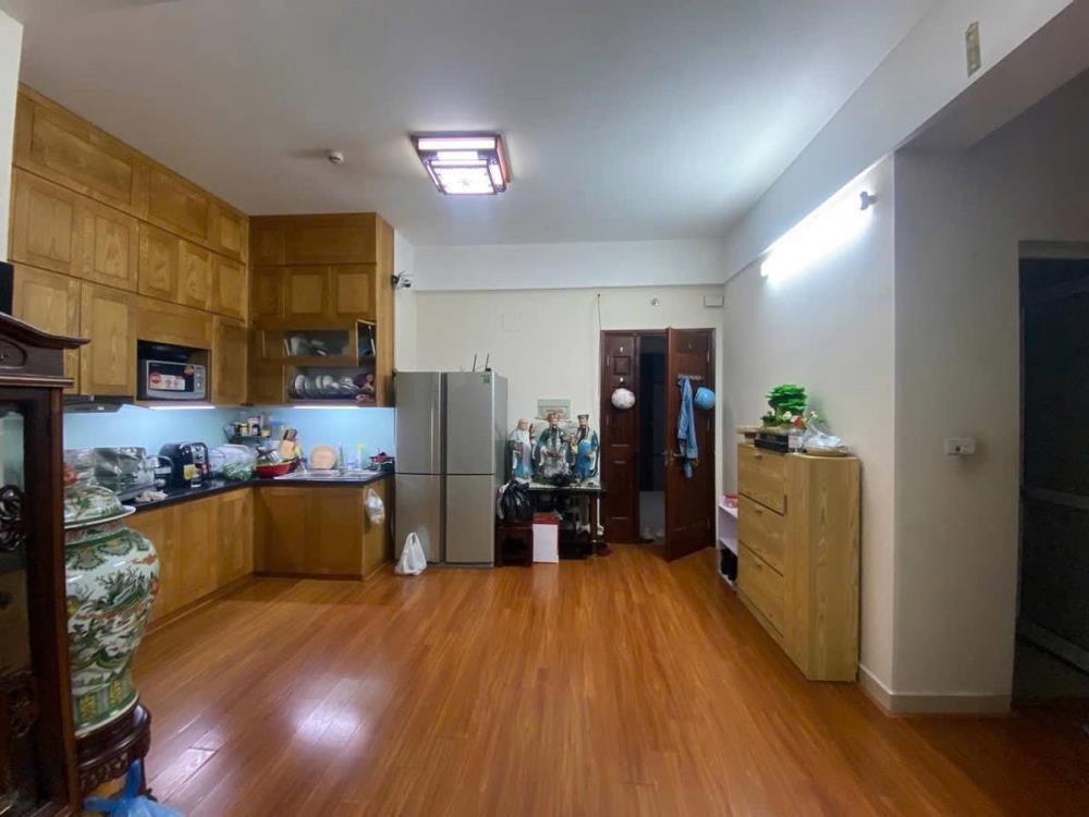 Bán Căn Hộ 2PN Tái Định Cư Ao Hoàng Cầu, Đống Đa - Giá 6.3 Tỷ