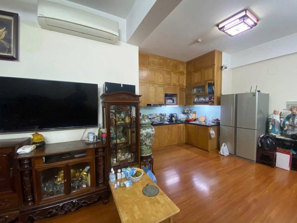 Bán Căn Hộ 2PN Tái Định Cư Ao Hoàng Cầu, Đống Đa - Giá 6.3 Tỷ