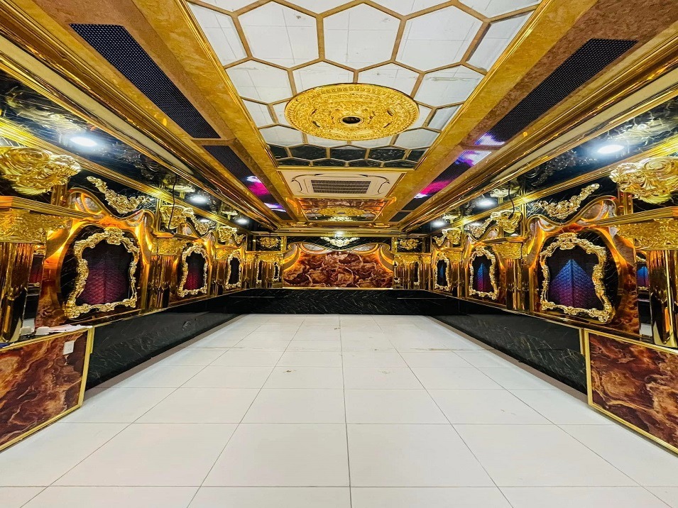 Biệt Thự Siêu Vip Khu Lao Thành Cầu Giấy - 300m2 - Oto Đỗ Cửa - Giá 152 tỷ