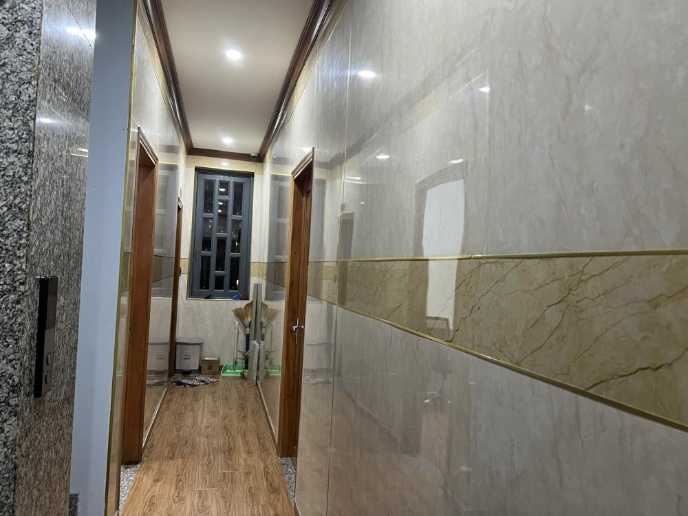Bán nhà Him Lam Kênh Tẻ 7.5x20, Thiết Kế Văn Phòng, Giá 35.5 Tỷ