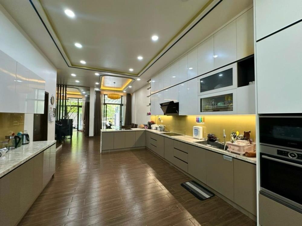 Biệt Thự 3 Tầng View Công Viên Đ.Số 8 TD - Giảm 1.1 Tỷ - Giá Chỉ 2x Tỷ