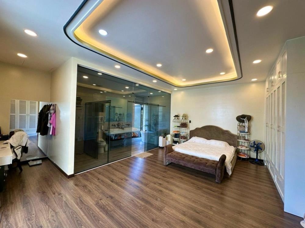 Biệt Thự 3 Tầng View Công Viên Đ.Số 8 TD - Giảm 1.1 Tỷ - Giá Chỉ 2x Tỷ