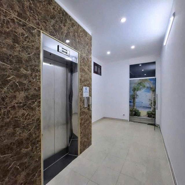 Bán nhà phố thương mại 7 tầng, 51m2, Quận Thanh Xuân, Hà Nội - Giá 32 tỷ