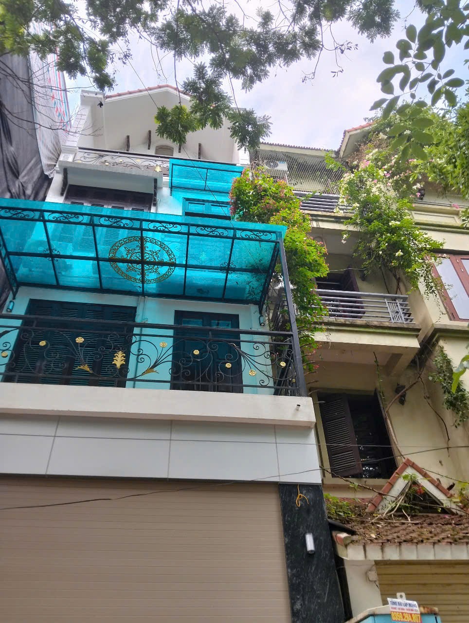 Mặt tiền Kinh Doanh Đắc Địa Văn Quán - 83m2, 4 Tầng, Giá 20.8 tỷ