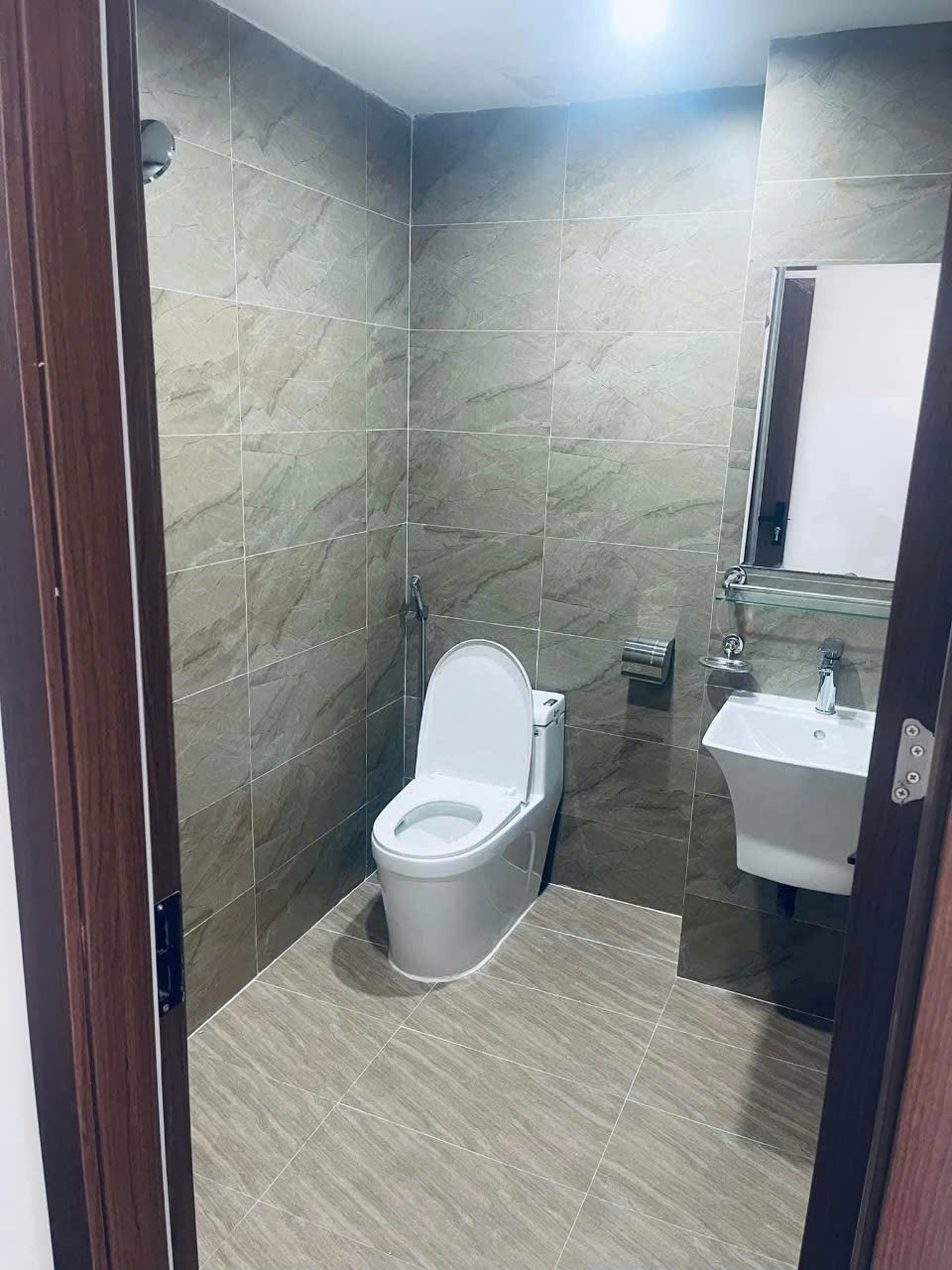 Nhà Mới Đẹp Hoàng Mai, 5 Tầng, Ngõ Thông Ô Tô, Giá Tốt