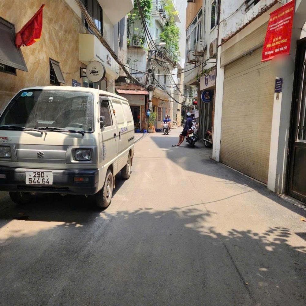 Bán Gấp Nhà Nguyễn Ngọc Vũ - 7 Phòng, Ô Tô Vào, Kinh Doanh - Đầu Tư