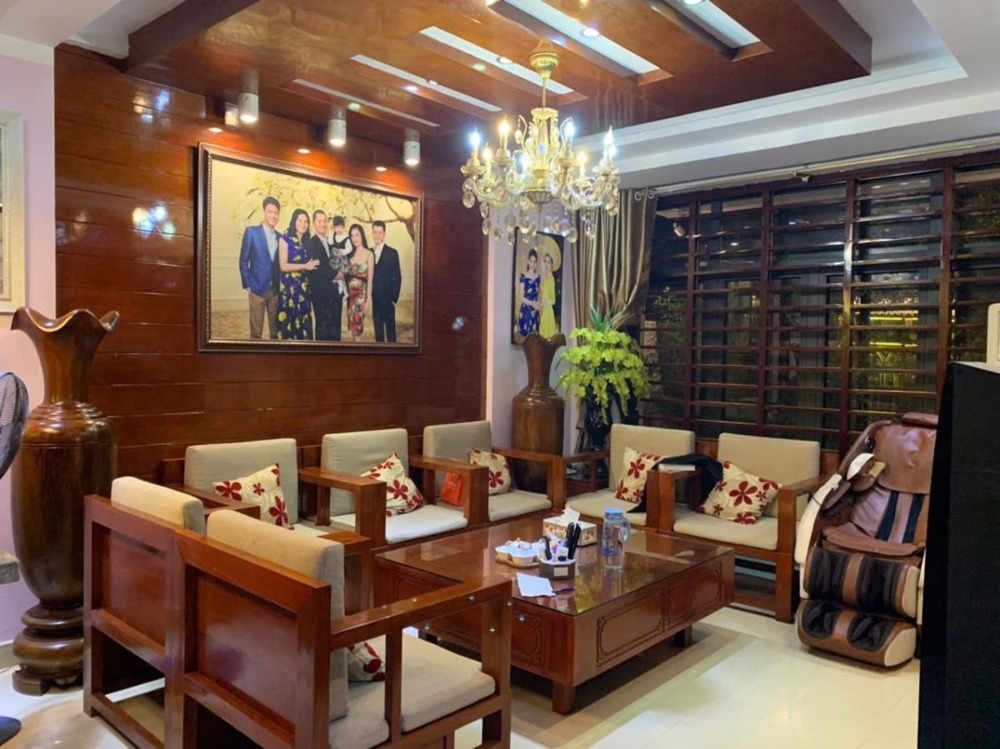 Bán Biệt Thự Văn Phú 200m2, Mặt Tiền 10m, Full Nội Thất, Giá 34.5 Tỷ