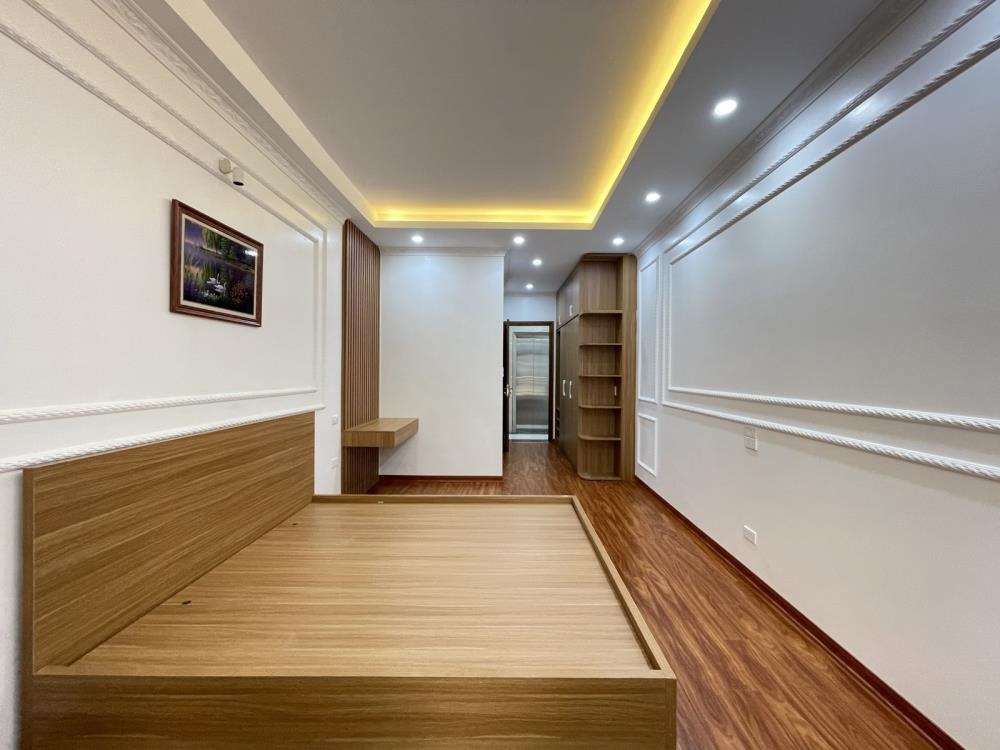 Bán nhà Vũ Trọng Phụng Thanh Xuân: 6 tầng, thang máy, gần phố - Giá 11.8 tỷ
