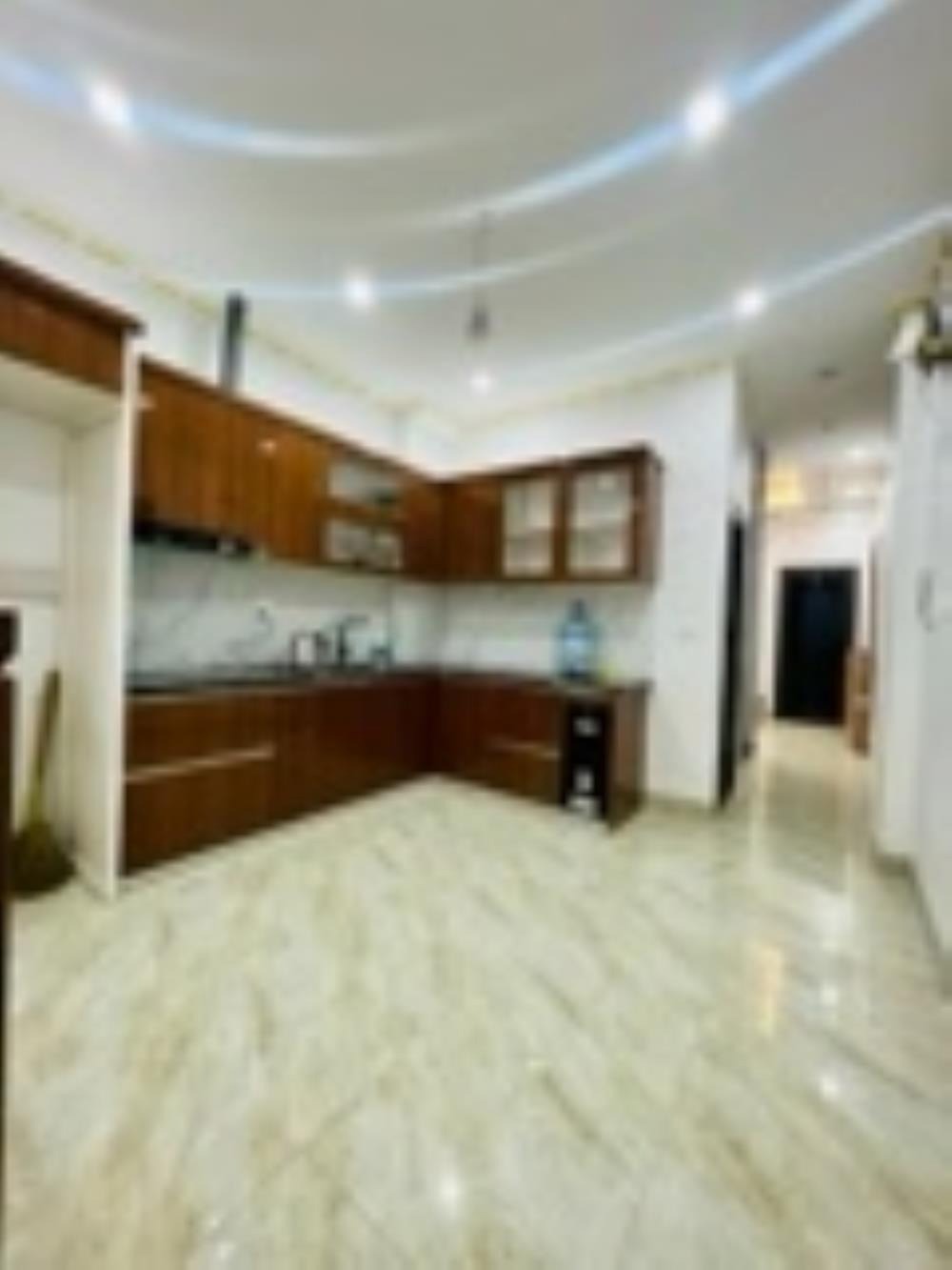 Bán nhà phố Lê Trọng Tấn, Hà Đông - 40m2 - 4 tầng - Ô tô đỗ cửa - Giá 8 tỷ