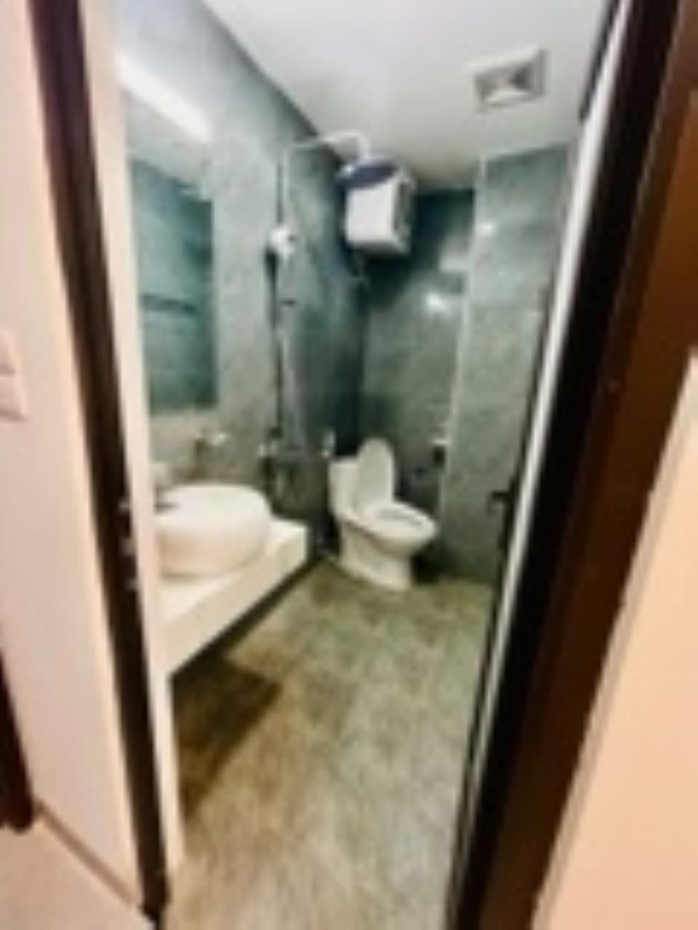 Bán nhà phố Lê Trọng Tấn, Hà Đông - 40m2 - 4 tầng - Ô tô đỗ cửa - Giá 8 tỷ