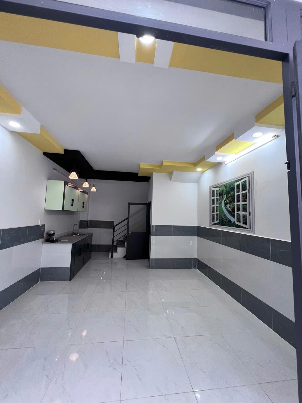 Bán Gấp Nhà 2 Tầng, Gần Chợ Hóc Môn, Sổ Hồng Riêng, Giá Chỉ 750 Triệu