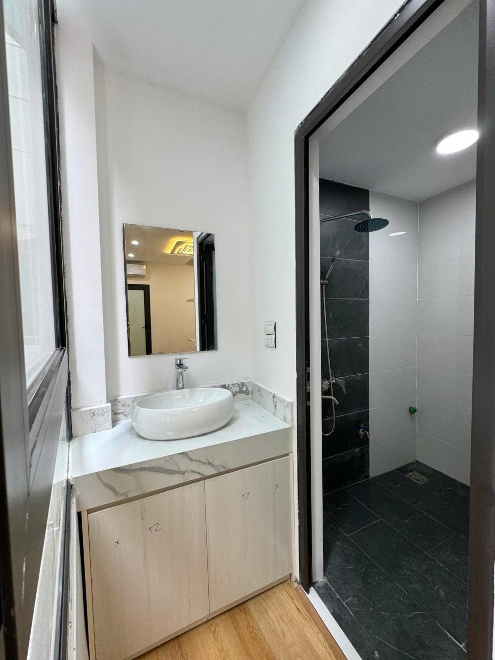 Siêu phẩm lô góc Vạn Phúc - 5 tầng, thang máy, kinh doanh đắt - Giá chỉ 10 tỷ