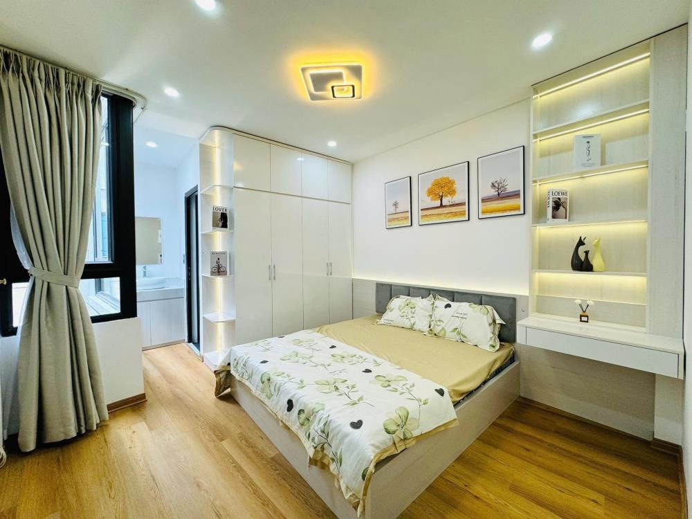 Siêu phẩm lô góc Vạn Phúc - 5 tầng, thang máy, kinh doanh đắt - Giá chỉ 10 tỷ