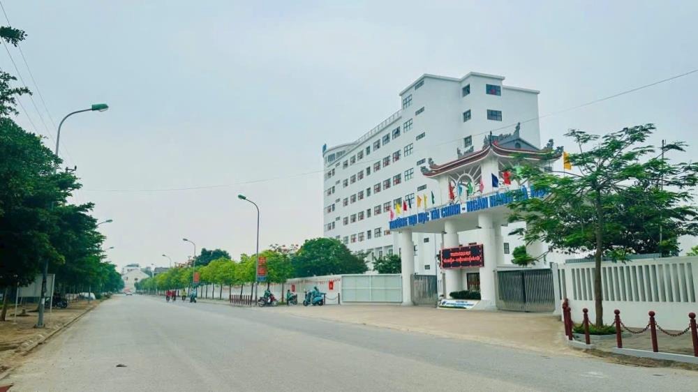 Chính chủ bán liền kề mới xây Cienco5 Mê Linh - Sổ đỏ sẵn sàng
