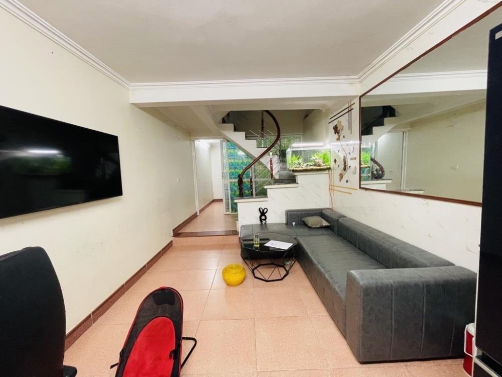 Nhà 39m2, 4 Tầng, 2 Mặt Thoáng, Giá 6.6 Tỷ - Vị Trí Đắc Địa