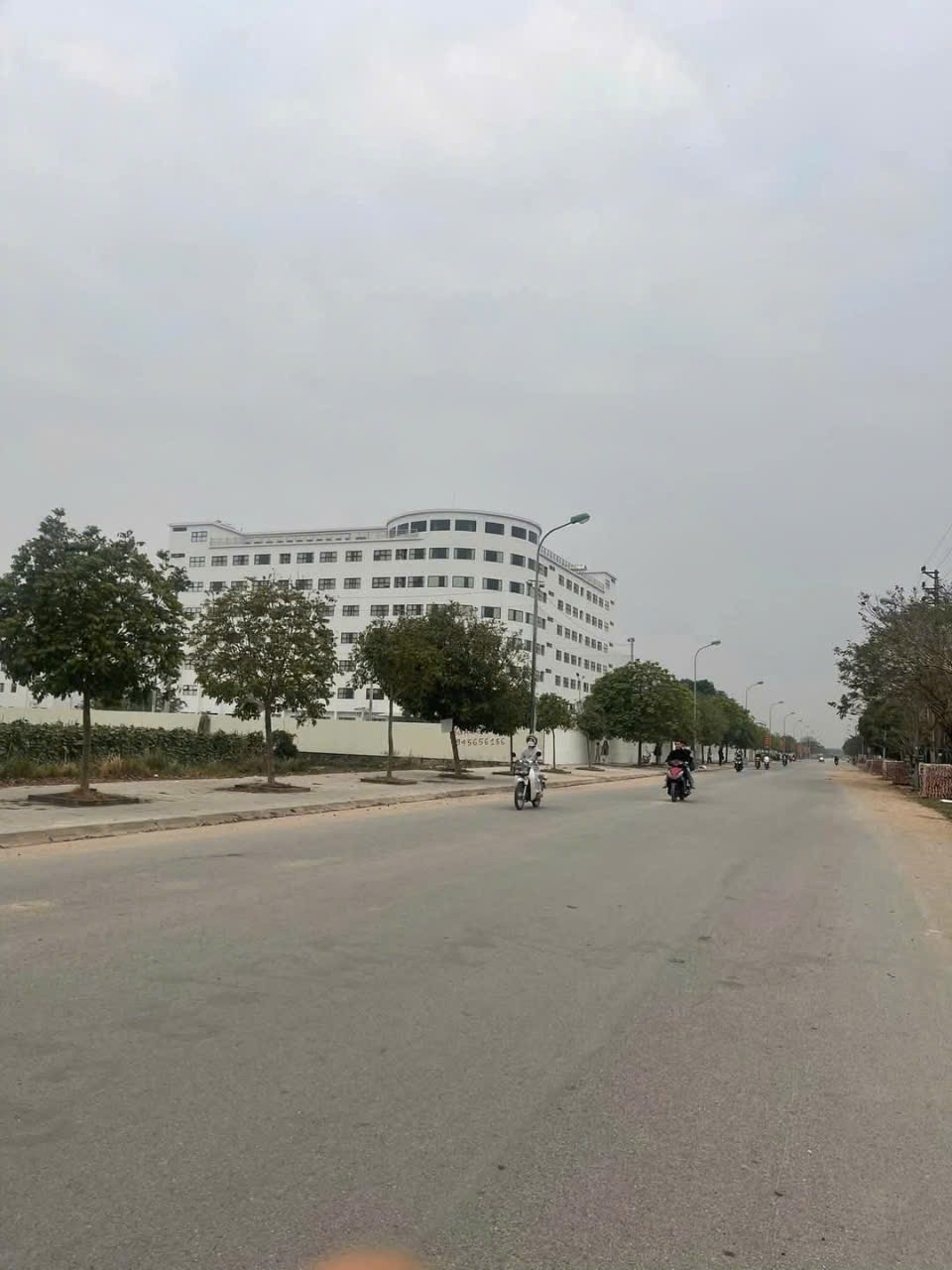 Bán liền kề 100m² gần Đại học Tài chính - Giá chỉ 60tr/m²