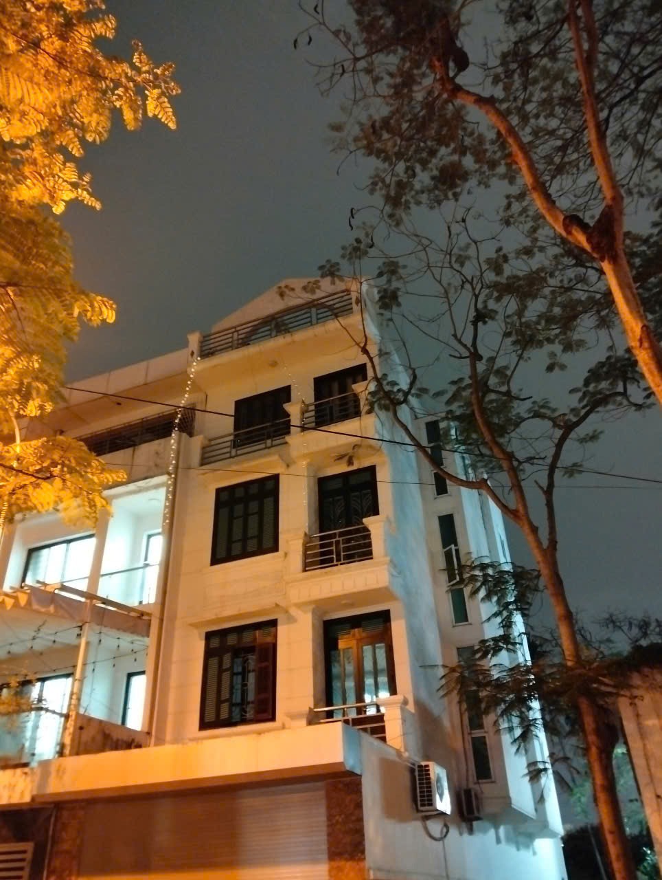 Khu Đô Thị Văn Quán: Lô Góc 112m2, 4 Tầng, Mặt Tiền 4.8m - Đầu Tư/Kinh Doanh