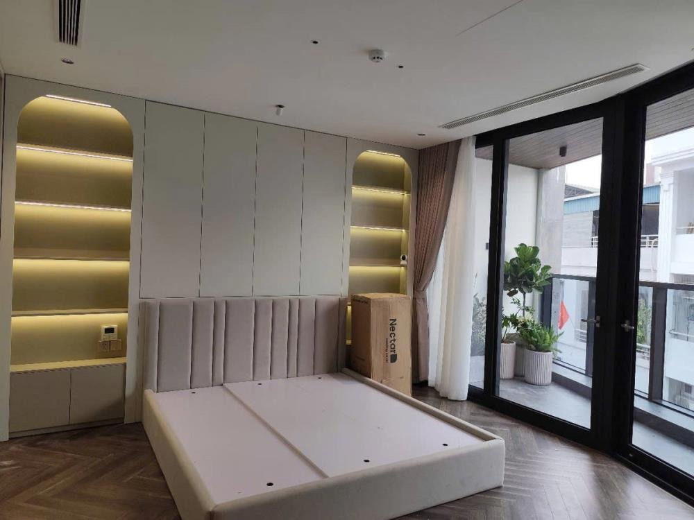 Bán nhà mặt phố Đặng Tiến Đông 58m2, 7 tầng, MT 6.4m, Quận Đống Đa - Đầu tư/Kinh doanh