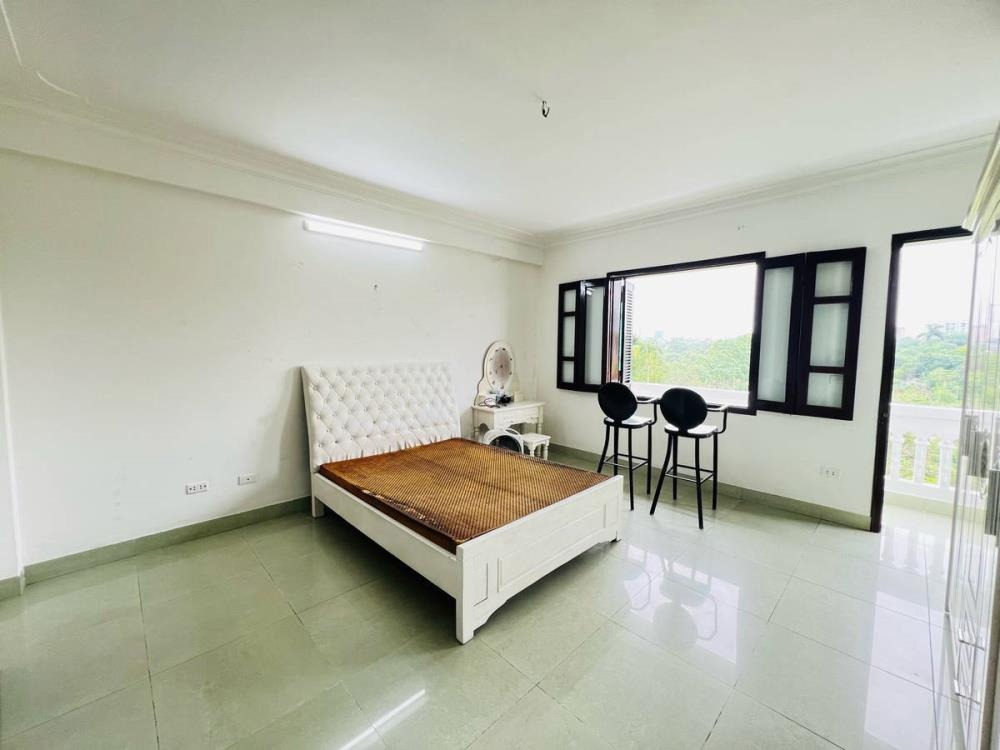 Khu Đô Thị Văn Quán: Lô Góc 112m2, 4 Tầng, Mặt Tiền 4.8m - Đầu Tư/Kinh Doanh