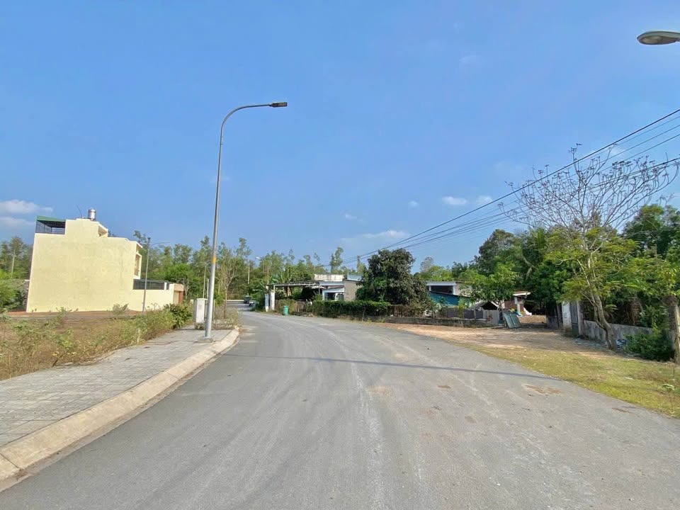 🏡 Bán Đất Nền Củ Chi - Giá 1.5 Tỷ - Sổ Hồng Riêng - Vị Trí Đắc Địa