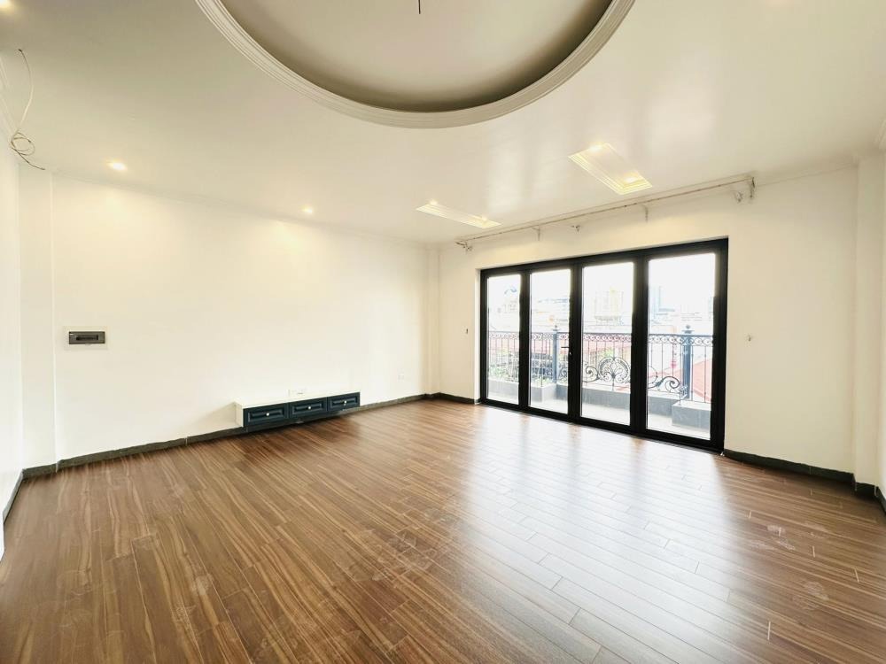 Bán nhà phố Nguyễn Thanh Bình, Hà Đông - 5 tầng, vỉa hè kinh doanh - Giá chỉ 11 tỷ