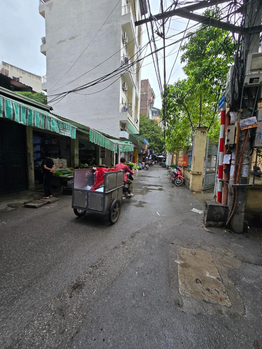 🏡 Bán nhà Cầu Diễn - Ô Tô Đỗ Cửa - 7 Phòng Ngủ - Giá 8.5 tỷ