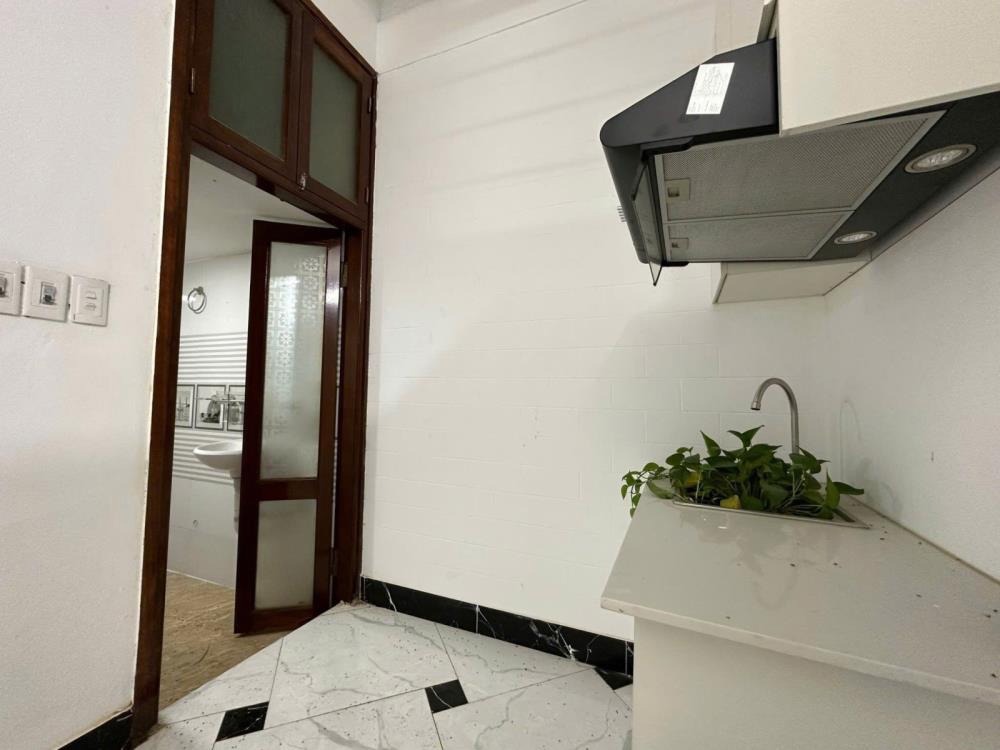 CCMN Đề Minh Khai: 6 Tầng, 9 Phòng Ngủ, Full Nội Thất, Giá Tốt