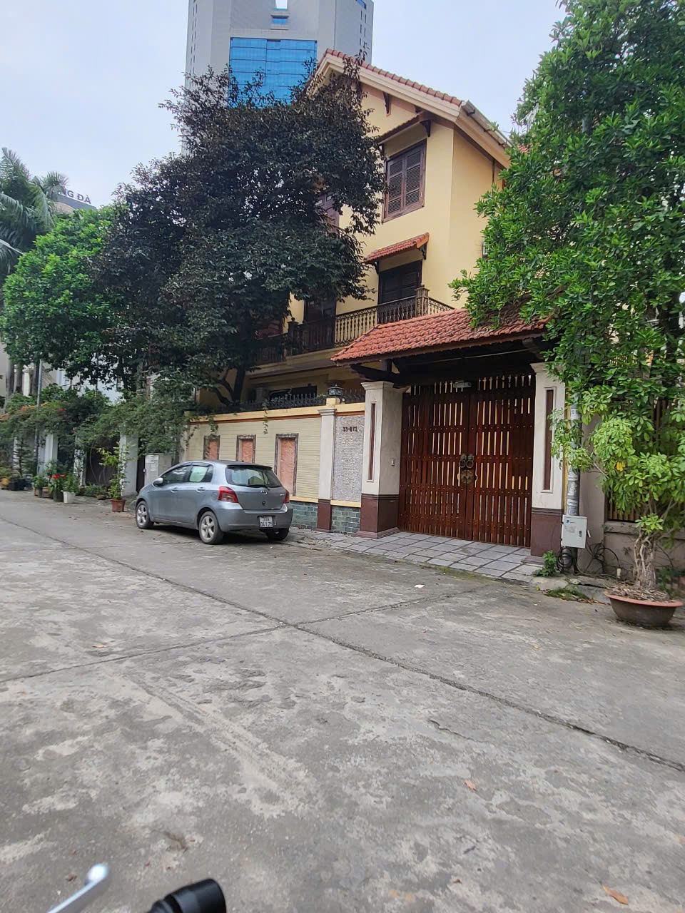 Biệt thự VIP Mễ Trì Hạ: View Vườn Hoa, Đường Đôi, 180m², Giá 60 tỷ