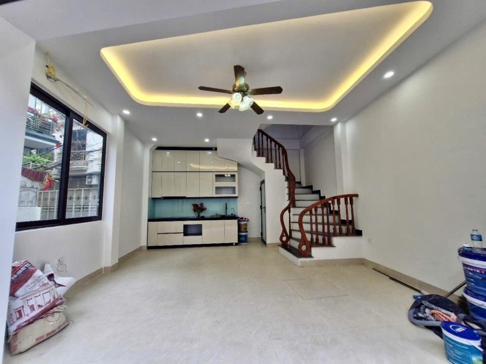 Nhà mới đẹp lô góc 30m Phan Đình Gót, ô tô tránh, gần tiện ích