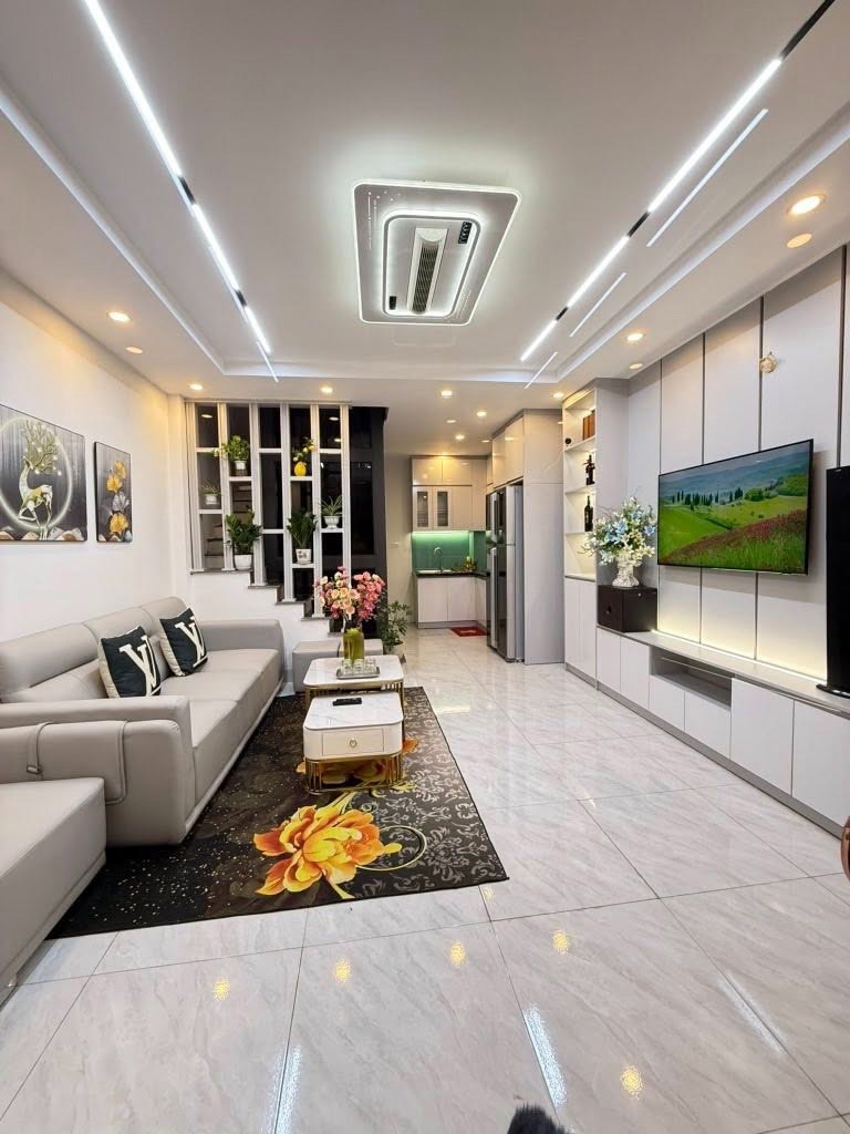 Bán nhà Hoàng Mai - 6 Tầng, Thang Máy, Ngõ Tông, Ô Tô Đỗ Cửa - Giá Tốt